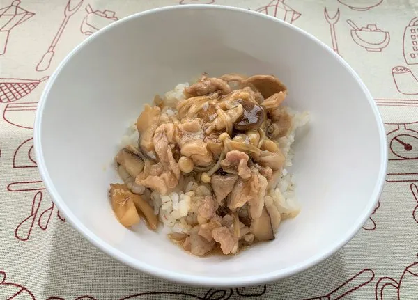 豚肉ときのこのあんかけ丼